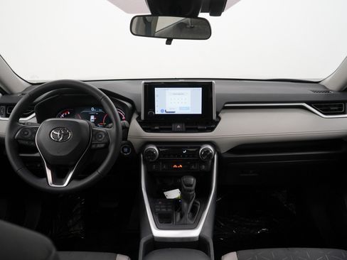 Used 2025 Toyota RAV4 XLE w/ Convenience Package AWD/4WD image 15