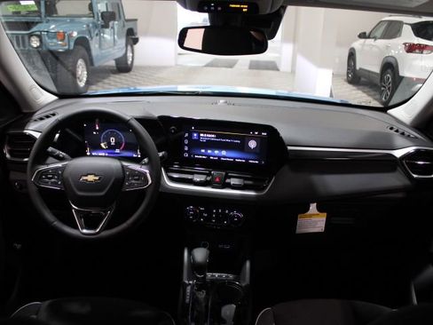 New 2026 Chevrolet TrailBlazer LT w/ Convenience Package AWD/4WD image 2