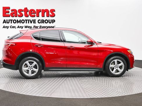 Used 2020 Alfa Romeo Stelvio AWD image 4