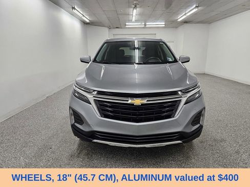 Used 2023 Chevrolet Equinox LT image 2
