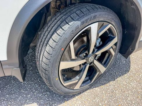Used 2021 Nissan Rogue Sport SL w/ Premium Package AWD/4WD image 11