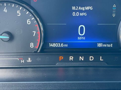 Used 2023 Ford Explorer XLT w/ Equipment Group 202A image 3