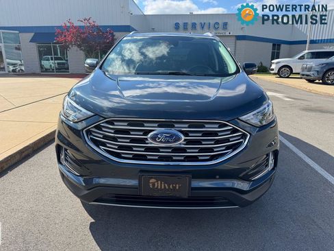 Used 2023 Ford Edge Titanium AWD/4WD image 2