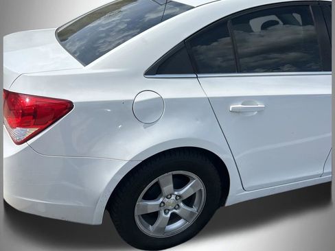 Used 2016 Chevrolet Cruze LT image 11