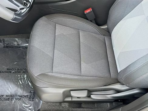 New 2026 Chevrolet Trax RS w/ Sunroof Package FWD image 20