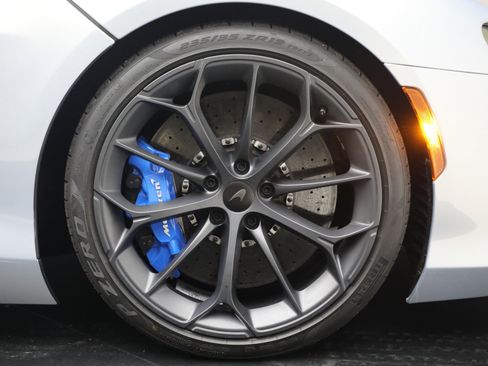 New 2026 McLaren Artura Spider image 34