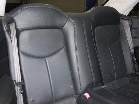 Used 2013 INFINITI G37 w/ Premium Pkg image 34