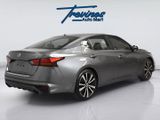 Used 2022 Nissan Altima 2.5 SR image 2