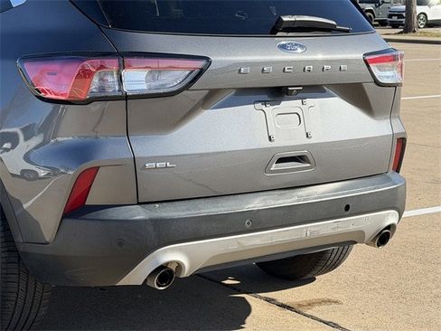 Used 2021 Ford Escape SEL w/ Technology Package image 6