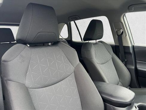 Certified 2025 Toyota RAV4 XLE FWD image 23