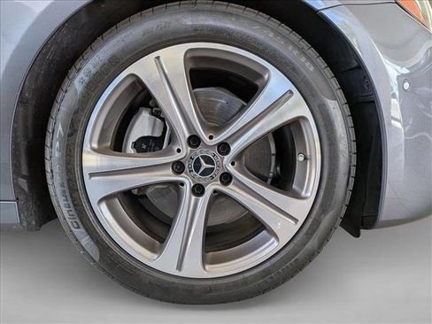 Used 2018 Mercedes-Benz E 300 image 21