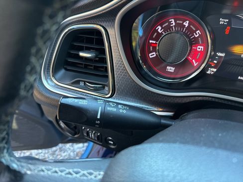 Used 2018 Dodge Challenger SRT Hellcat image 22