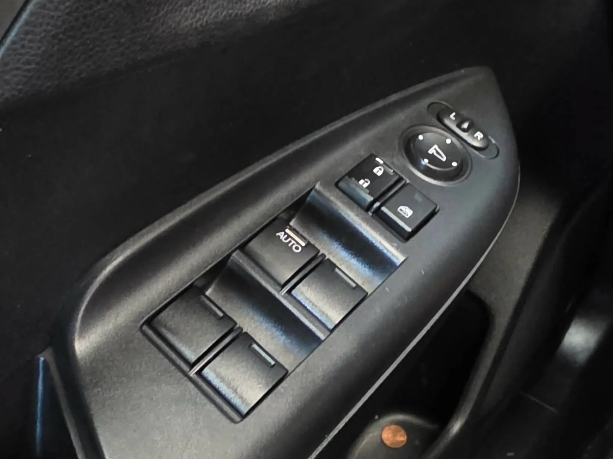 Used 2015 Honda Fit LX image 27