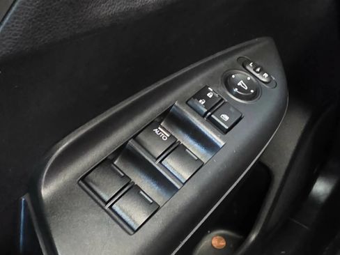 Used 2015 Honda Fit LX image 27