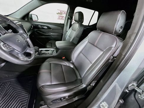 Used 2023 Chevrolet Traverse RS AWD/4WD image 26