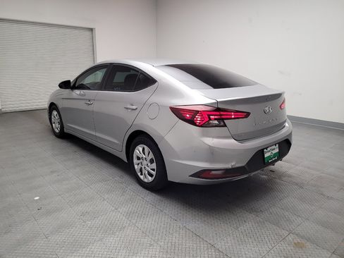Used 2020 Hyundai Elantra SE FWD image 5