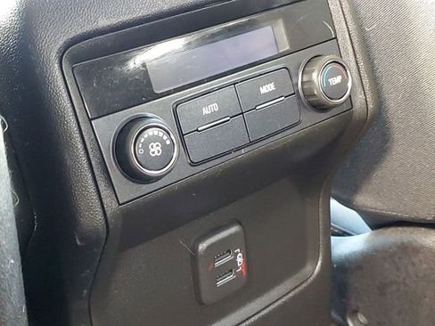 Used 2018 GMC Acadia SLE image 31