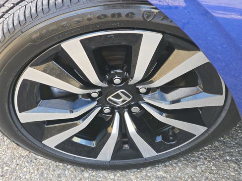 Used 2022 Honda Civic EX image 32