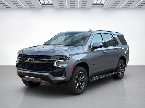 Used 2021 Chevrolet Tahoe Z71 w/ Z71 Off-Road Package AWD/4WD image 3