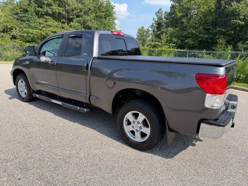 Used 2012 Toyota Tundra 4x4 Double Cab w/ SR5 Pkg image 6
