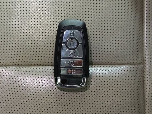 Used 2020 Lincoln Corsair AWD w/ Equipment Group 101A image 32