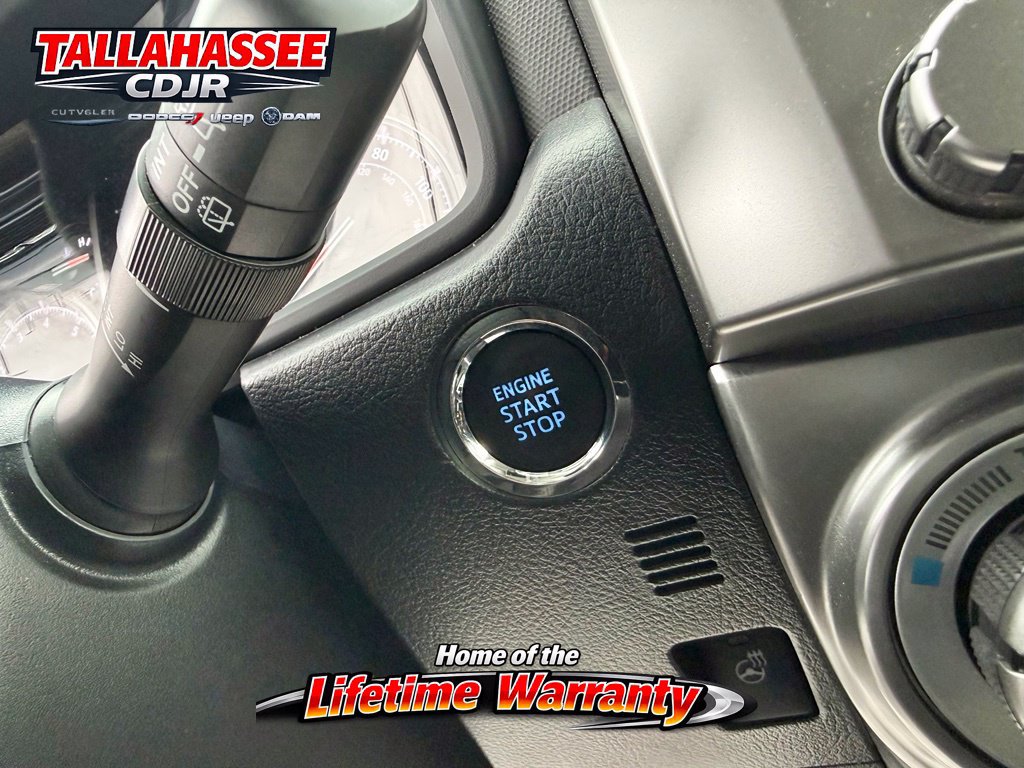 Used 2024 Toyota 4Runner Limited AWD/4WD image 29