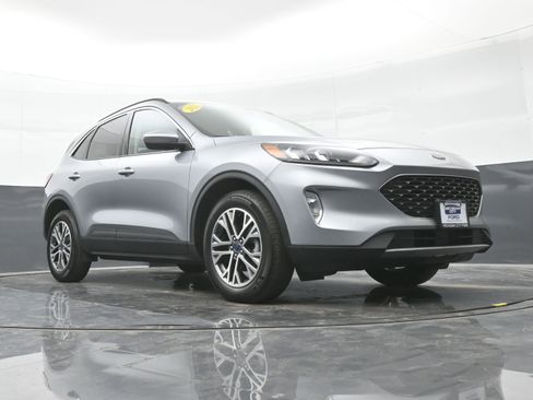 Used 2022 Ford Escape SEL image 38