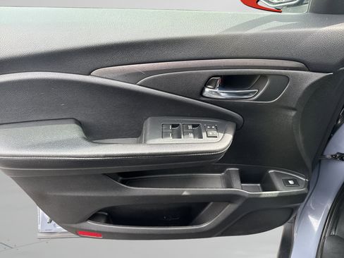 Used 2022 Honda Pilot Sport image 23