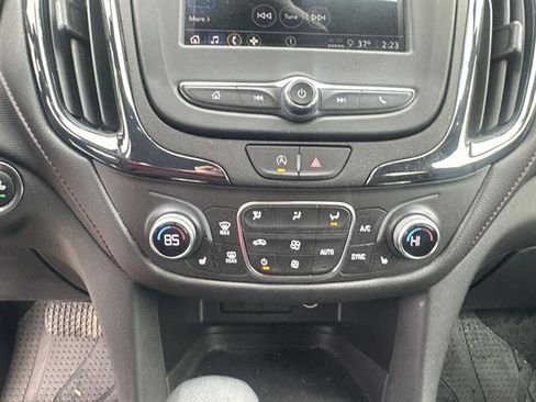 Used 2023 Chevrolet Equinox RS w/ LPO, Floor Liner Package image 13