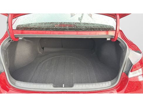 Used 2025 Hyundai Elantra Limited FWD image 37