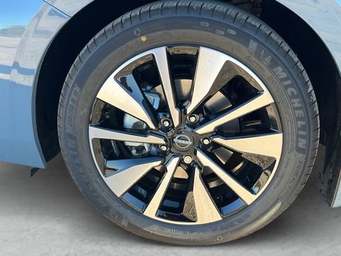 New 2025 Nissan Sentra SV w/ SV Premium Package image 23