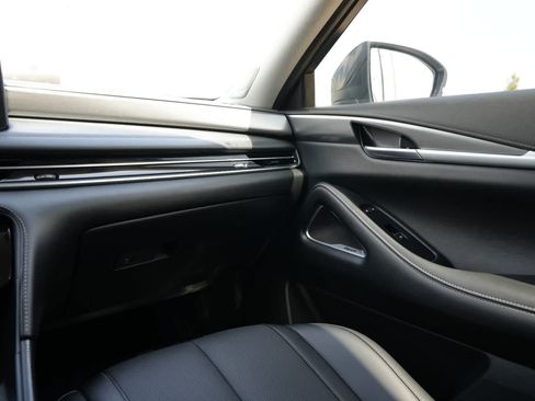 Used 2026 INFINITI QX60 Luxe w/ Family Package FWD image 8