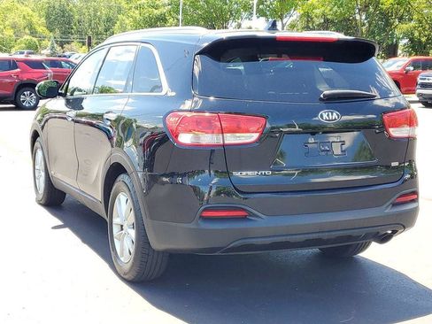 Used 2016 Kia Sorento AWD image 4
