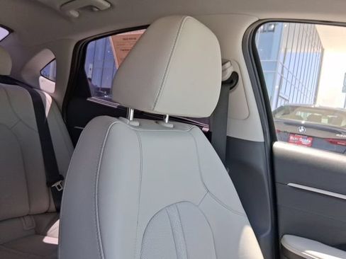 Used 2024 Hyundai Sonata Limited FWD image 17