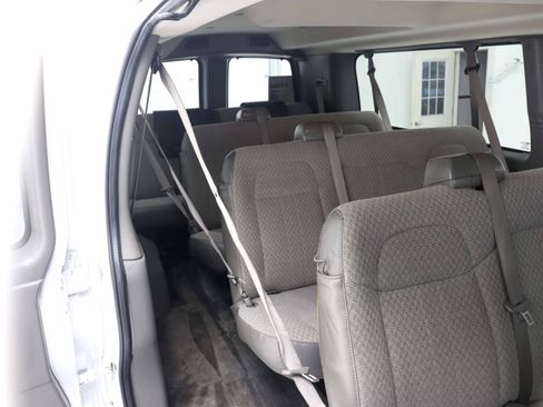Used 2016 Chevrolet Express 3500 LT w/ LT Preferred Equipment Group RWD image 14