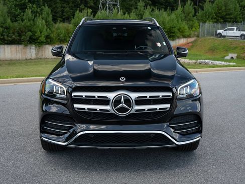 Used 2023 Mercedes-Benz GLS 450 4MATIC image 2