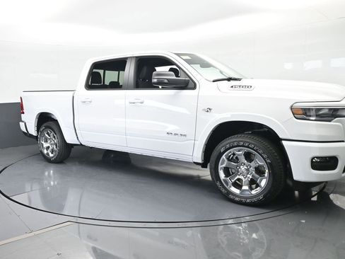 New 2026 RAM 1500 4x4 Crew Cab image 8