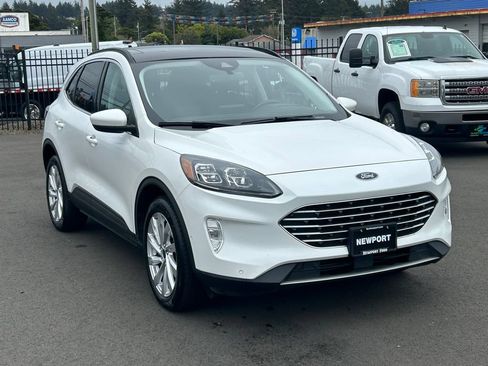 Certified 2022 Ford Escape Titanium w/ Titanium Elite Package AWD/4WD image 4