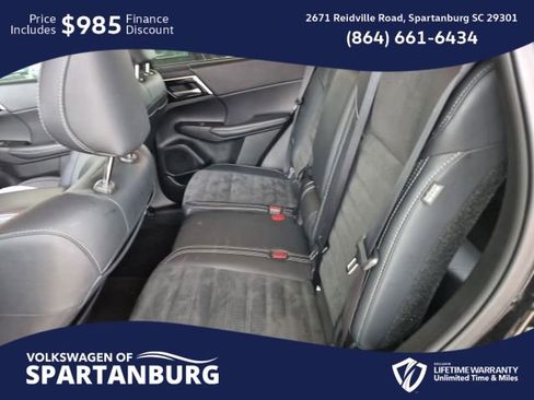 Used 2024 Mitsubishi Outlander SE image 5