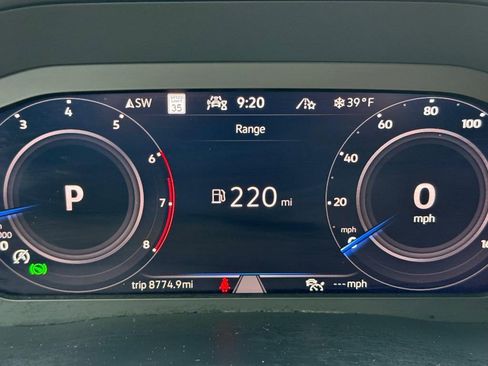 Certified 2023 Volkswagen Atlas SEL R-Line AWD/4WD image 18