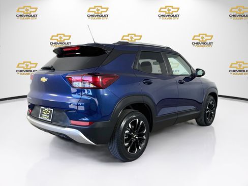 Used 2023 Chevrolet TrailBlazer LT w/ Convenience Package FWD image 8
