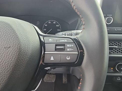 Used 2025 Honda HR-V Sport image 12