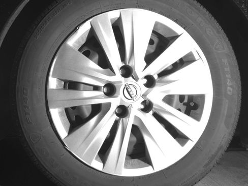 Used 2025 Nissan Sentra S FWD image 12