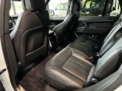 Used 2023 Land Rover Range Rover SE AWD/4WD image 20