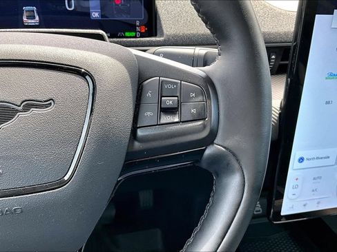 Used 2025 Ford Mustang Mach-E Premium AWD/4WD image 18