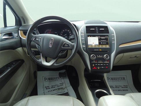 Used 2017 Lincoln MKC Select w/ Select Plus Package image 12