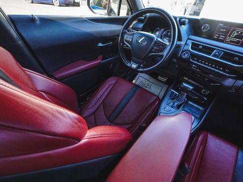 Used 2022 Lexus UX 250h F Sport image 32