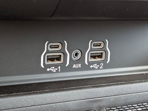 New 2026 RAM 2500 Laramie w/ Sport Appearance Package AWD/4WD image 17