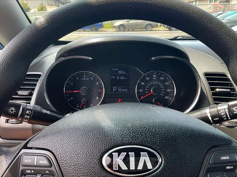 Used 2016 Kia Forte LX w/ LX Popular Package FWD image 12