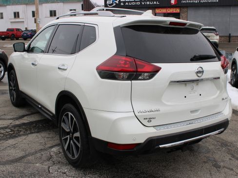 Certified 2020 Nissan Rogue SL w/ Premium Package image 3